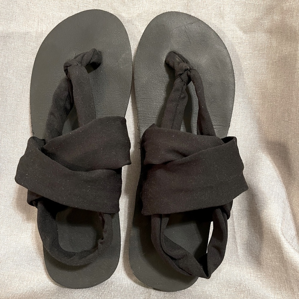 Cloth Crossover Sandals
